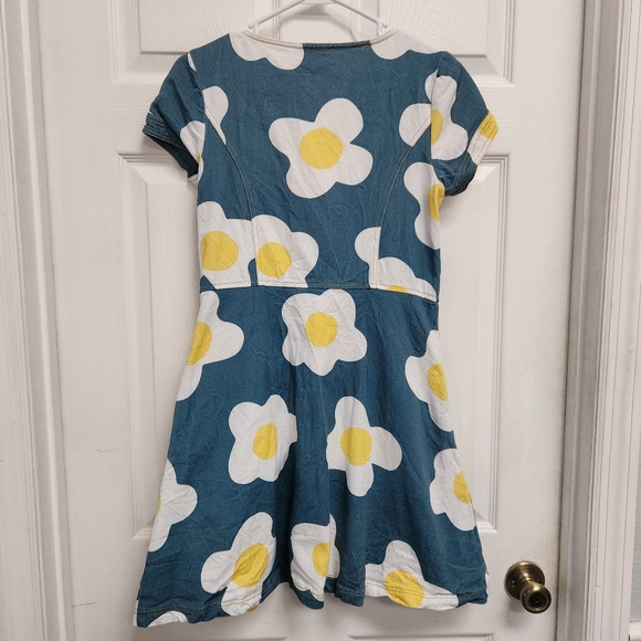 Unique Vintage Blue Denim & Egg Flower Print Fit & Flare Dress Medium (6-8) - Picture 6 of 13